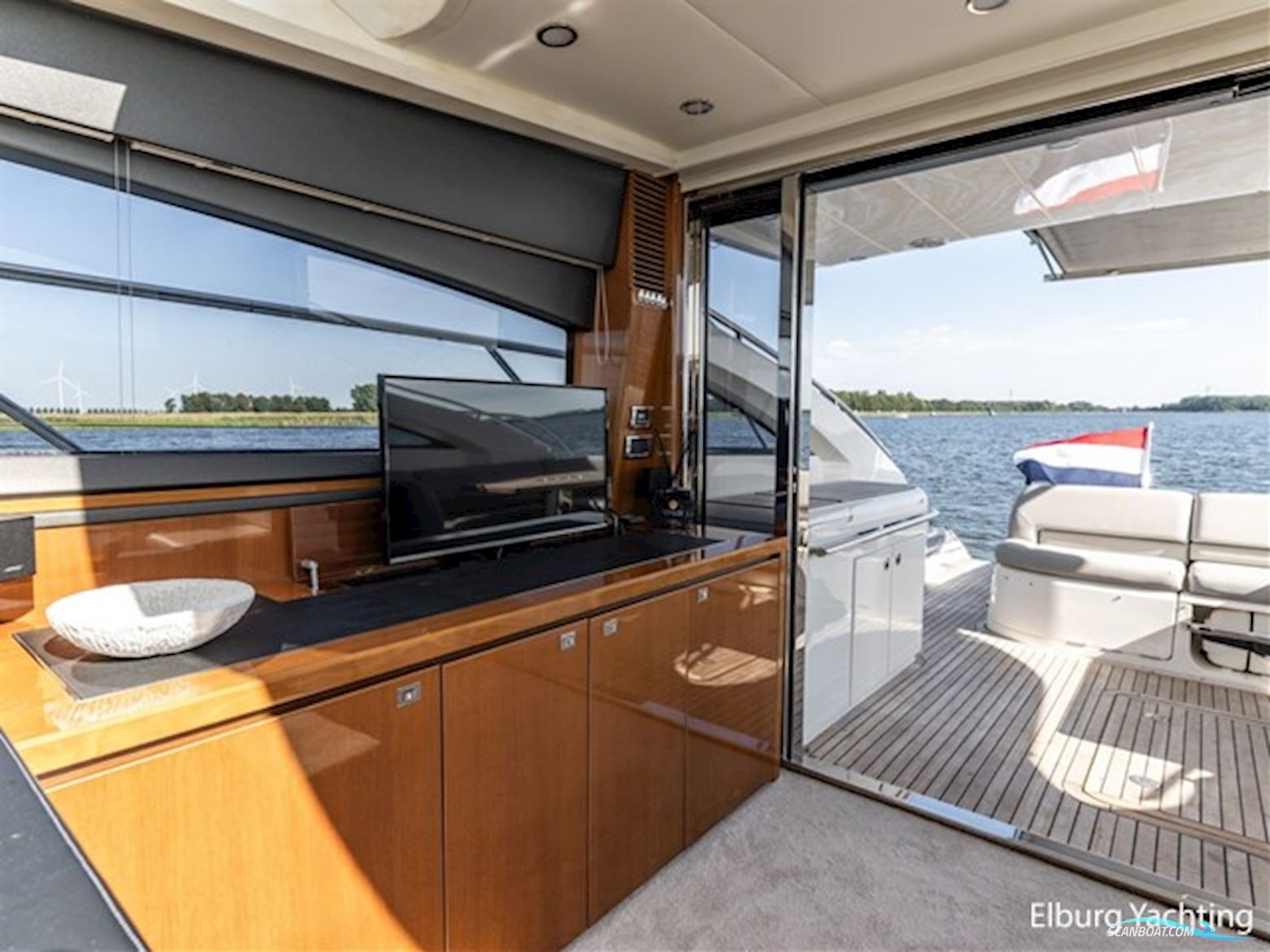 Princess V62 - Seakeeper