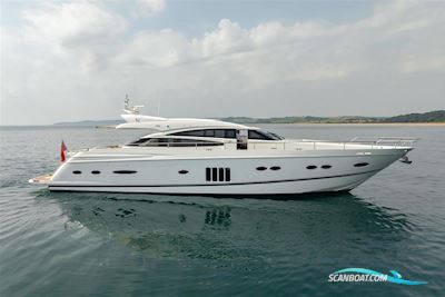 Princess V78 Motorboten 2010, met 2 x Caterpillar C32A motor, United Kingdom