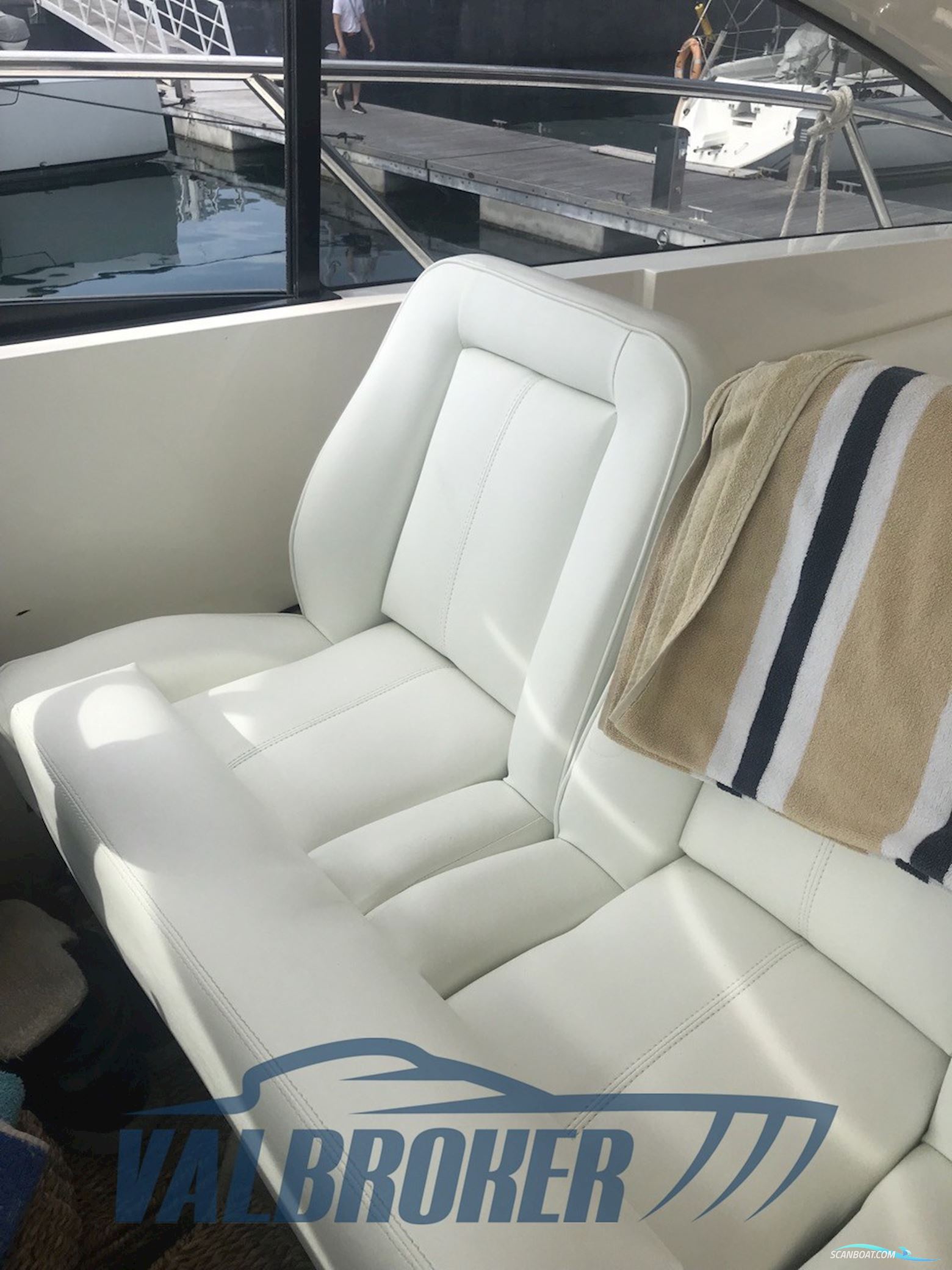 Princess Yachts V 45