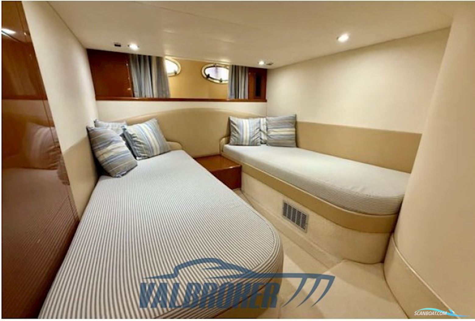 Princess Yachts V48