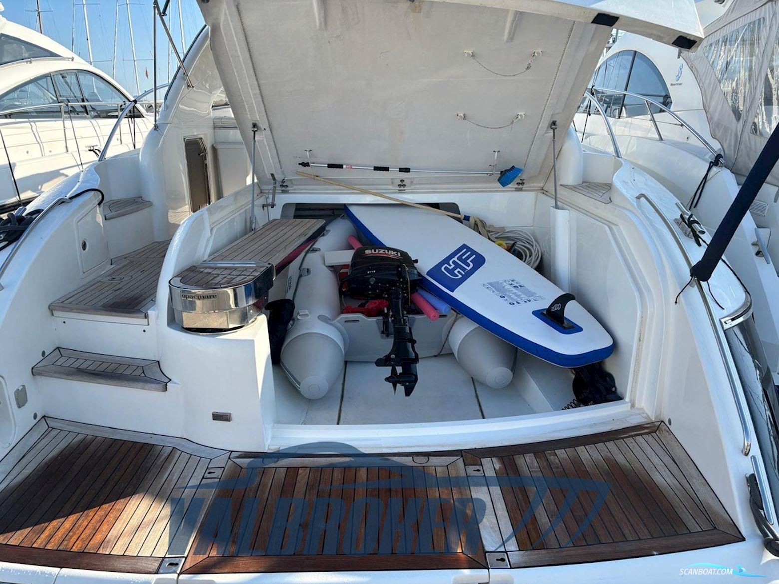 Princess Yachts V50