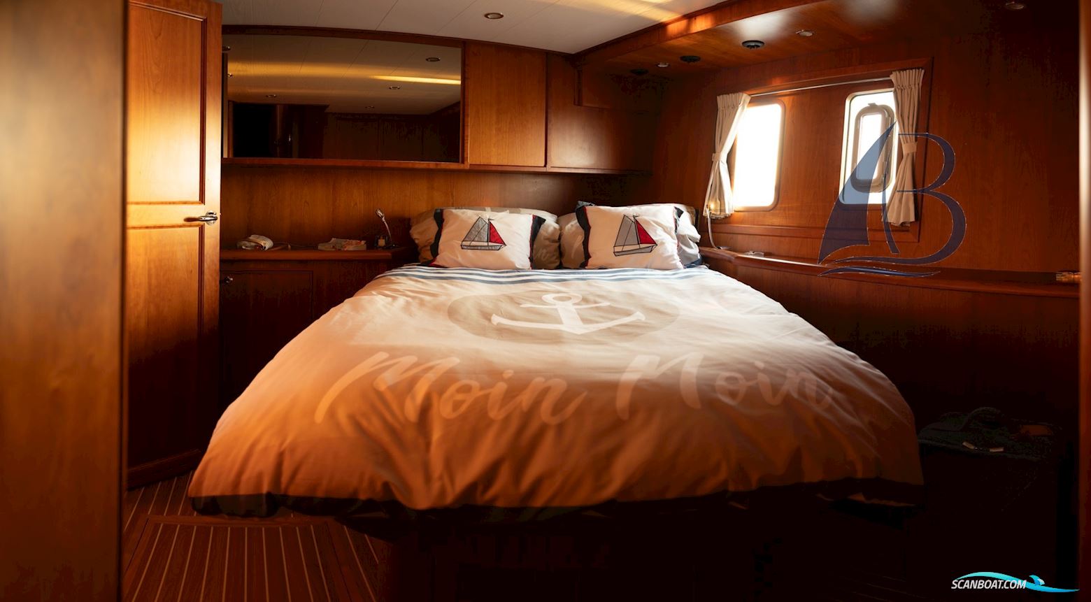 Privateer Trawler 50
