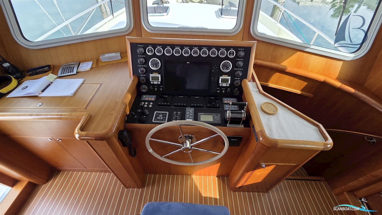Privateer Trawler 50