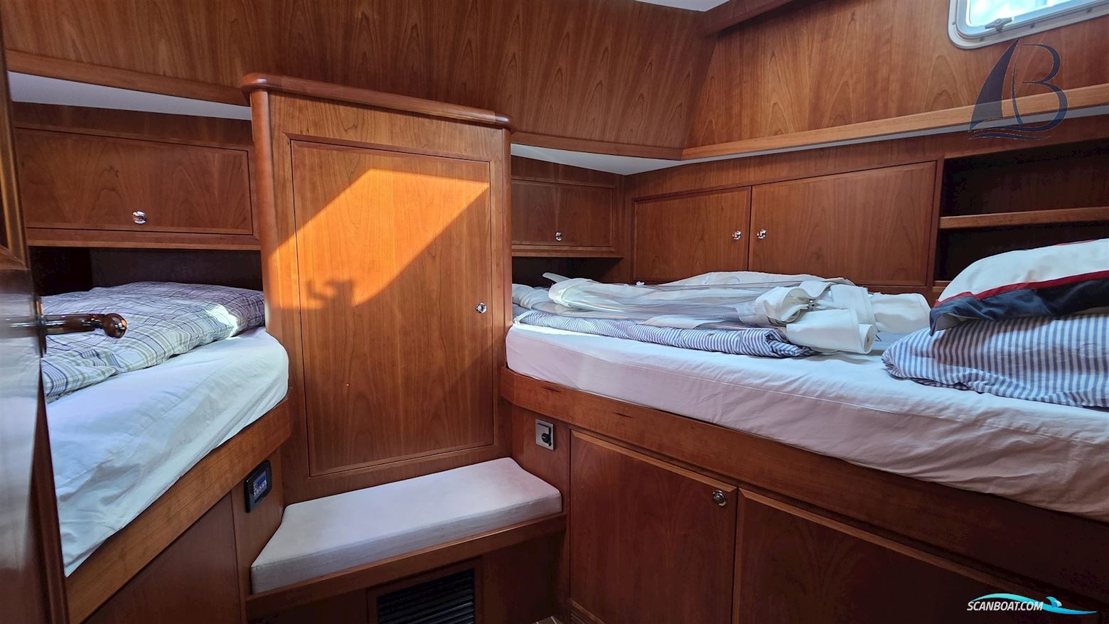 Privateer Trawler 50