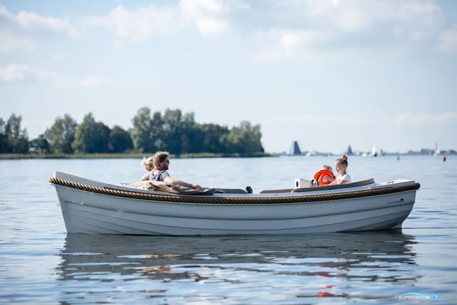 Pura Vida 550 Electric Motorboten 2021, The Netherlands