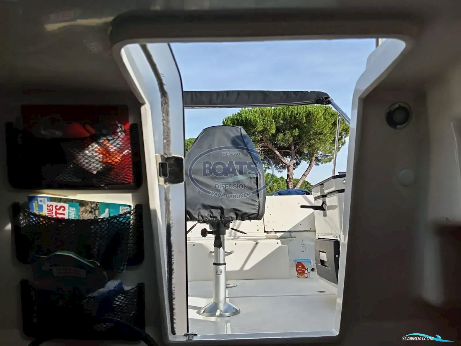 Quicksilver  755 Sundeck