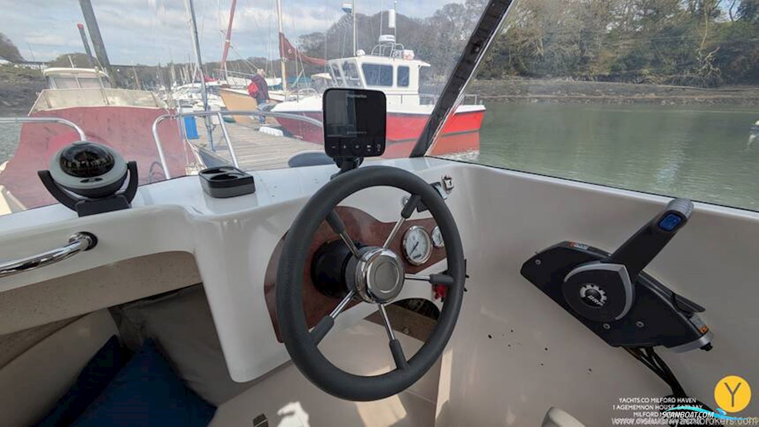 Quicksilver 500 Pilothouse