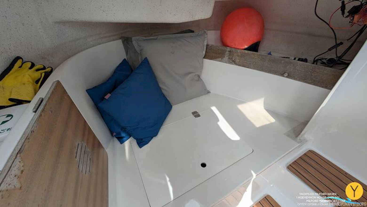 Quicksilver 500 Pilothouse