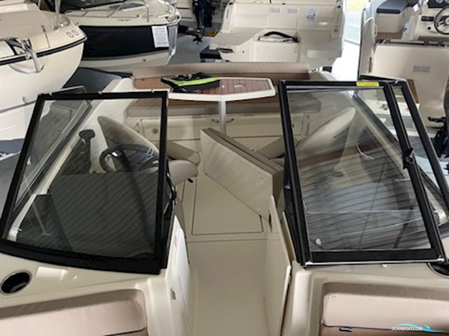 Quicksilver 555 Bowrider med Mercury F100 EFI ELPT - Introduktions tilbud