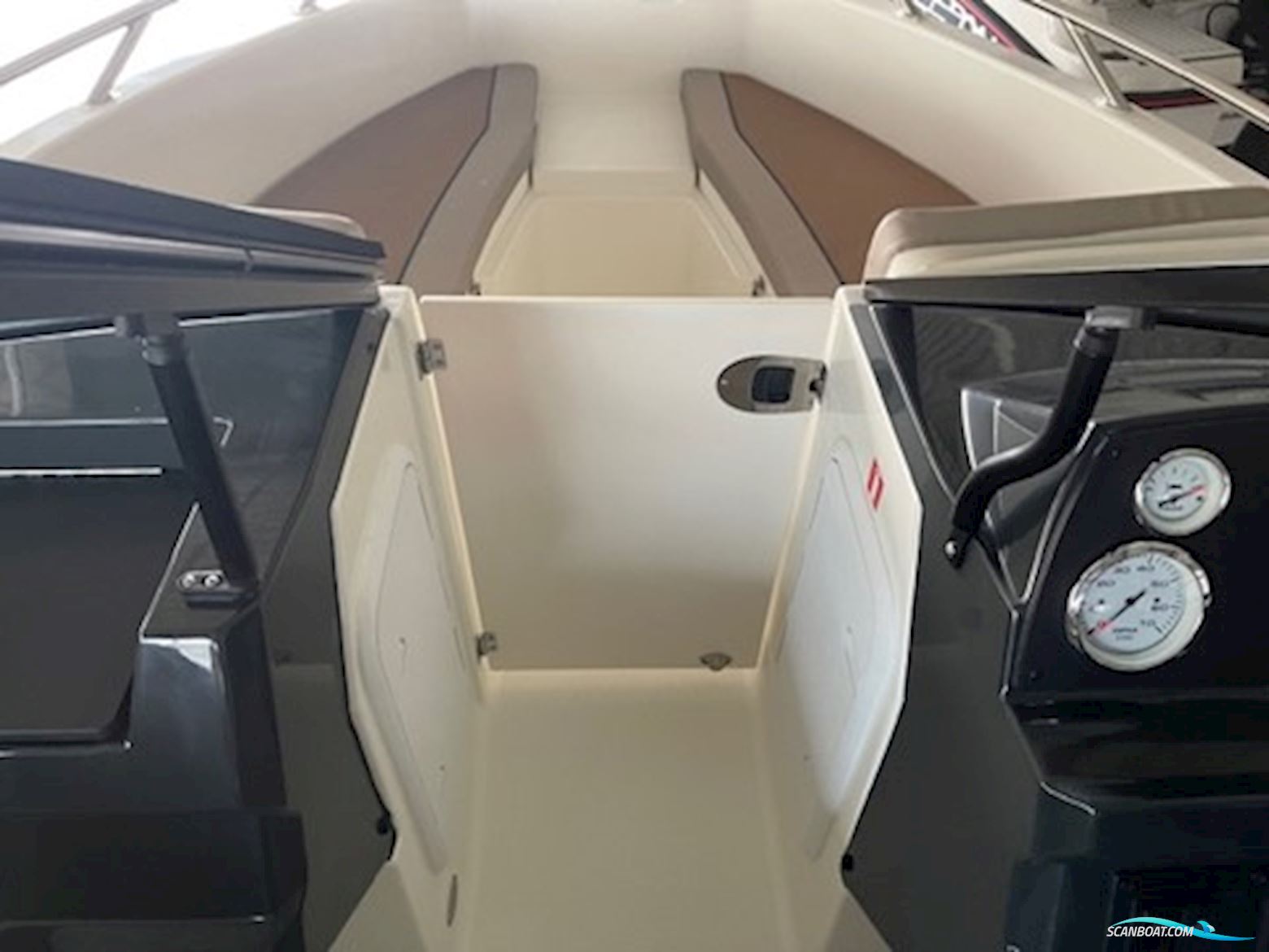 Quicksilver 555 Bowrider med Mercury F100 EFI ELPT - Introduktions tilbud