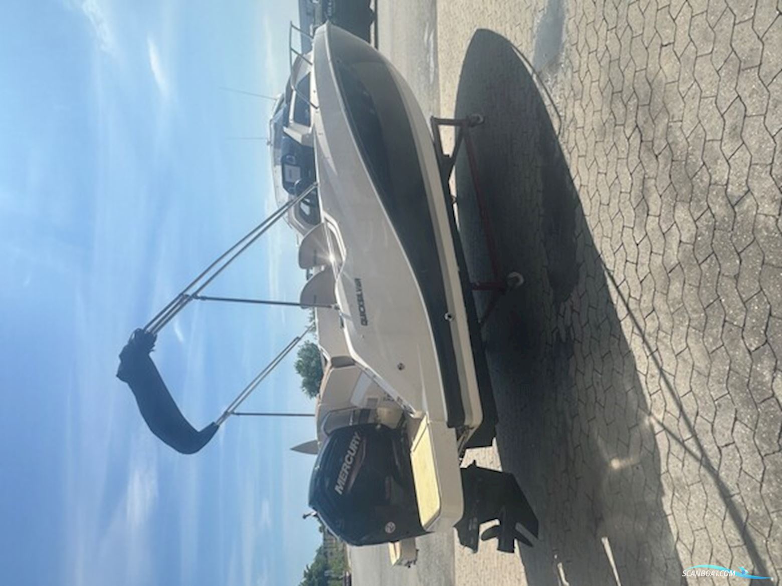 Quicksilver 555 Cabin (BILLEDER PÅ VEJ!)
