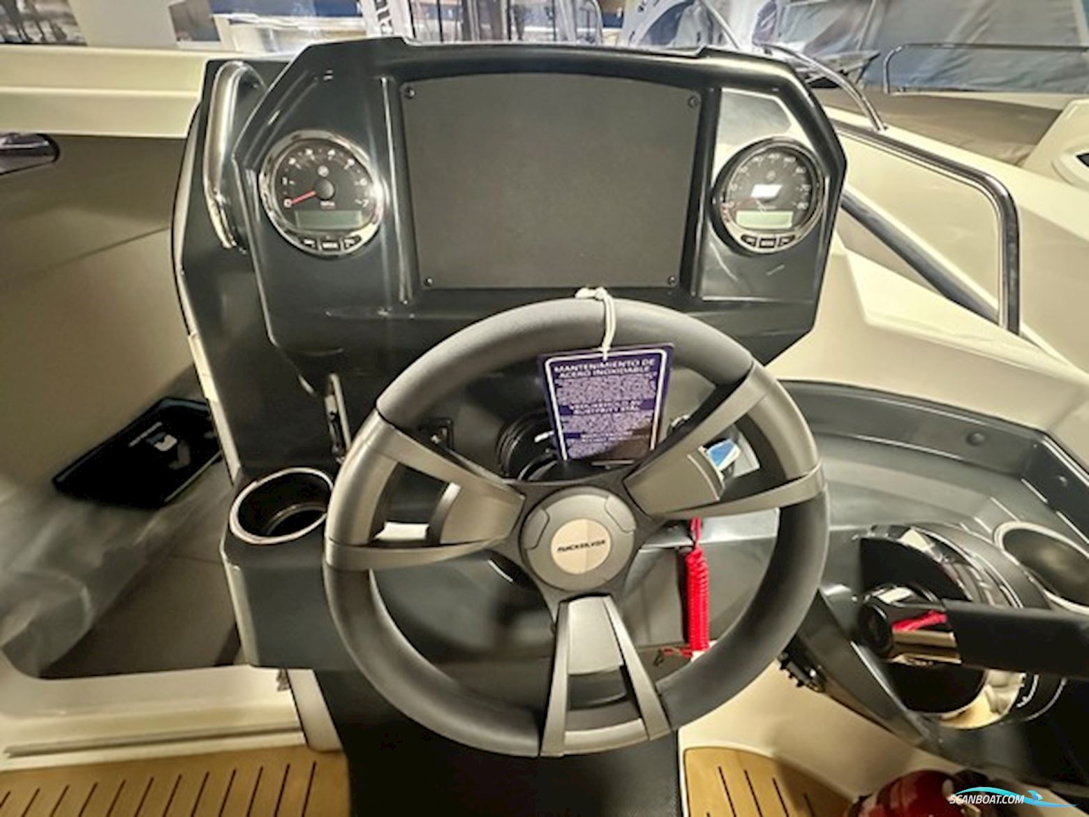 Quicksilver 555 Cabin m/100 hk & Udstyr Komplet Flexiteek NY Båd