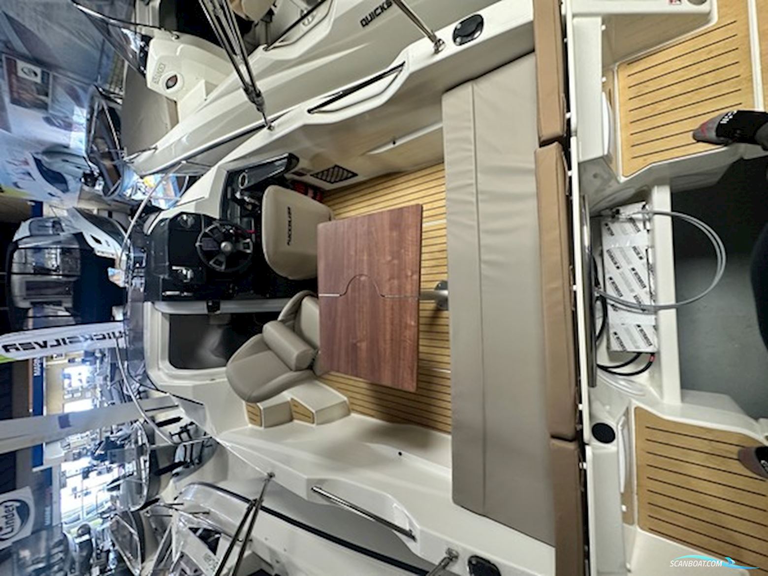 Quicksilver 555 Cabin m/100 hk & udstyr Komplet Flexiteek