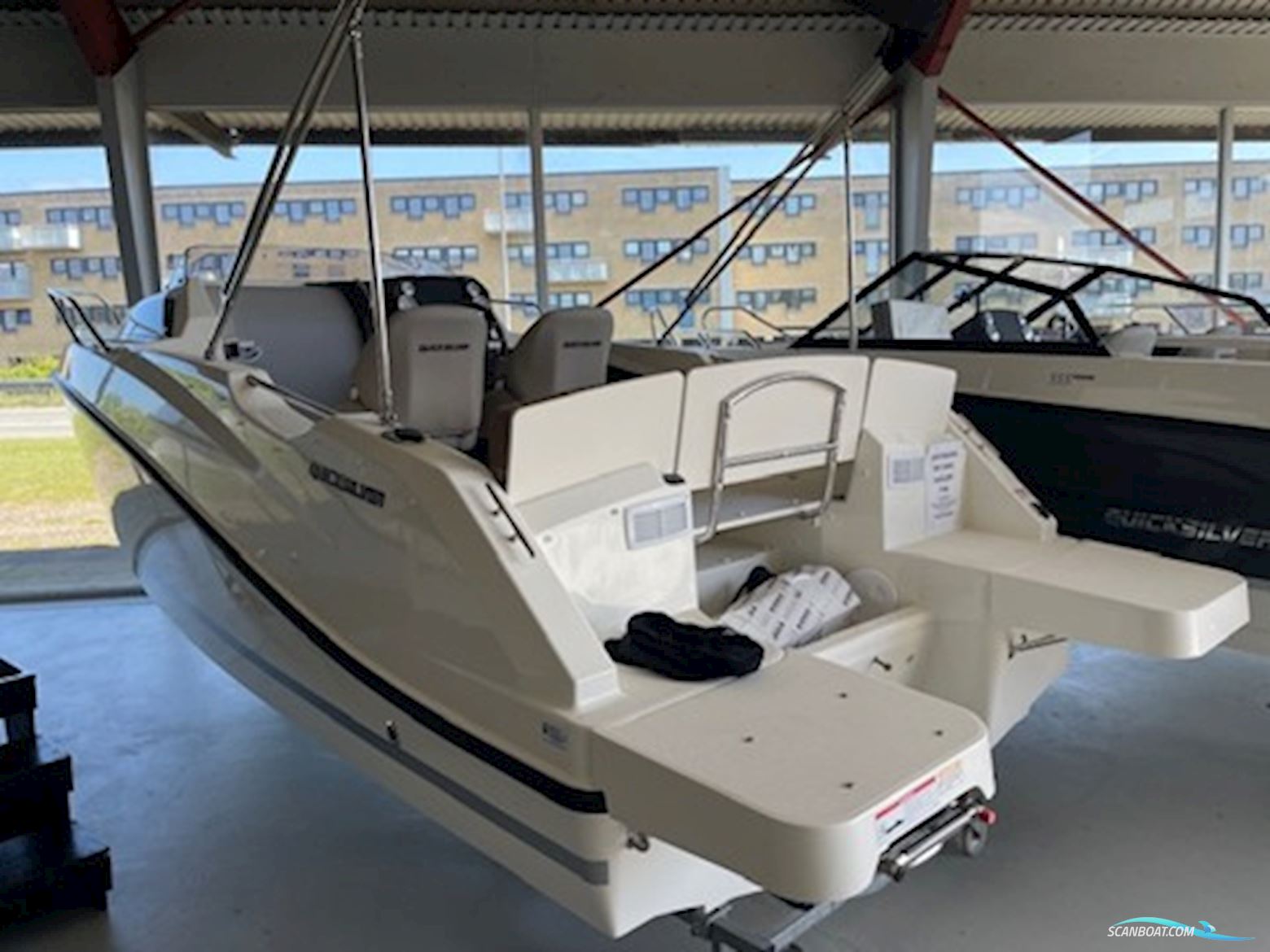 Quicksilver 555 Cabin Med Mariner F80 Efi Elpt Brugt Motorboten 2024, met Mariner motor, Denemarken