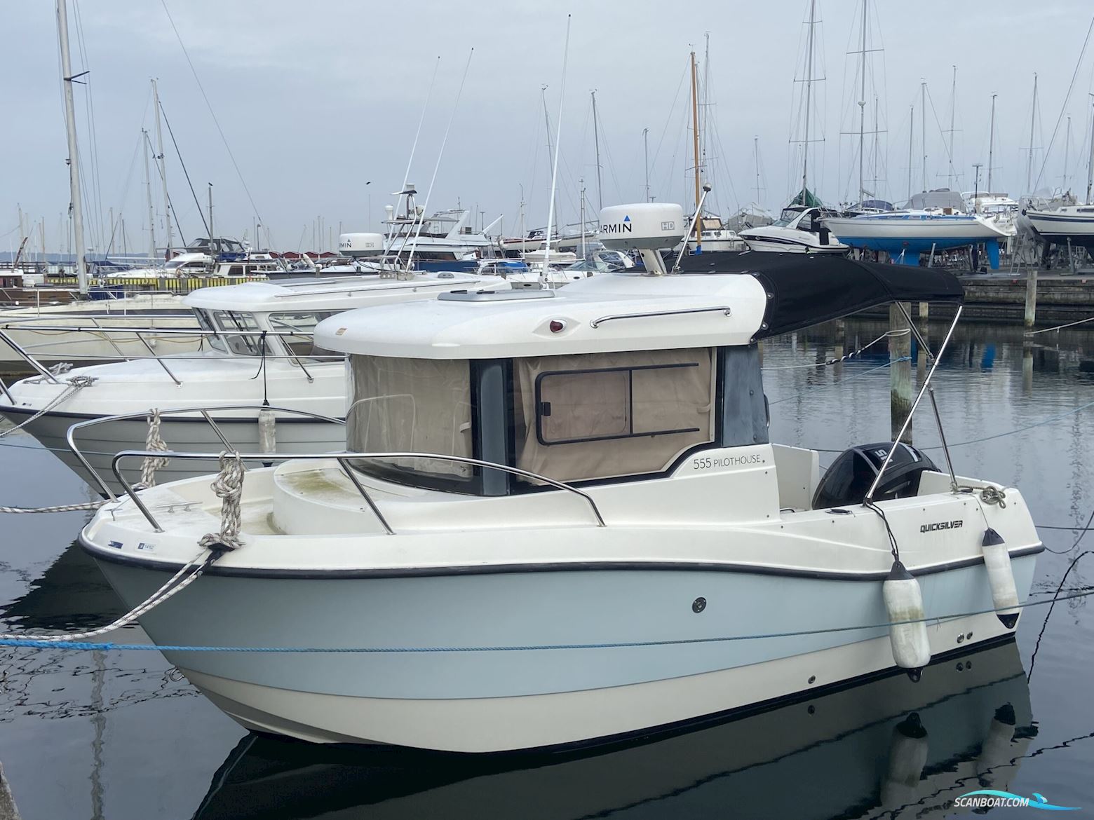 Quicksilver 555 Pilothouse