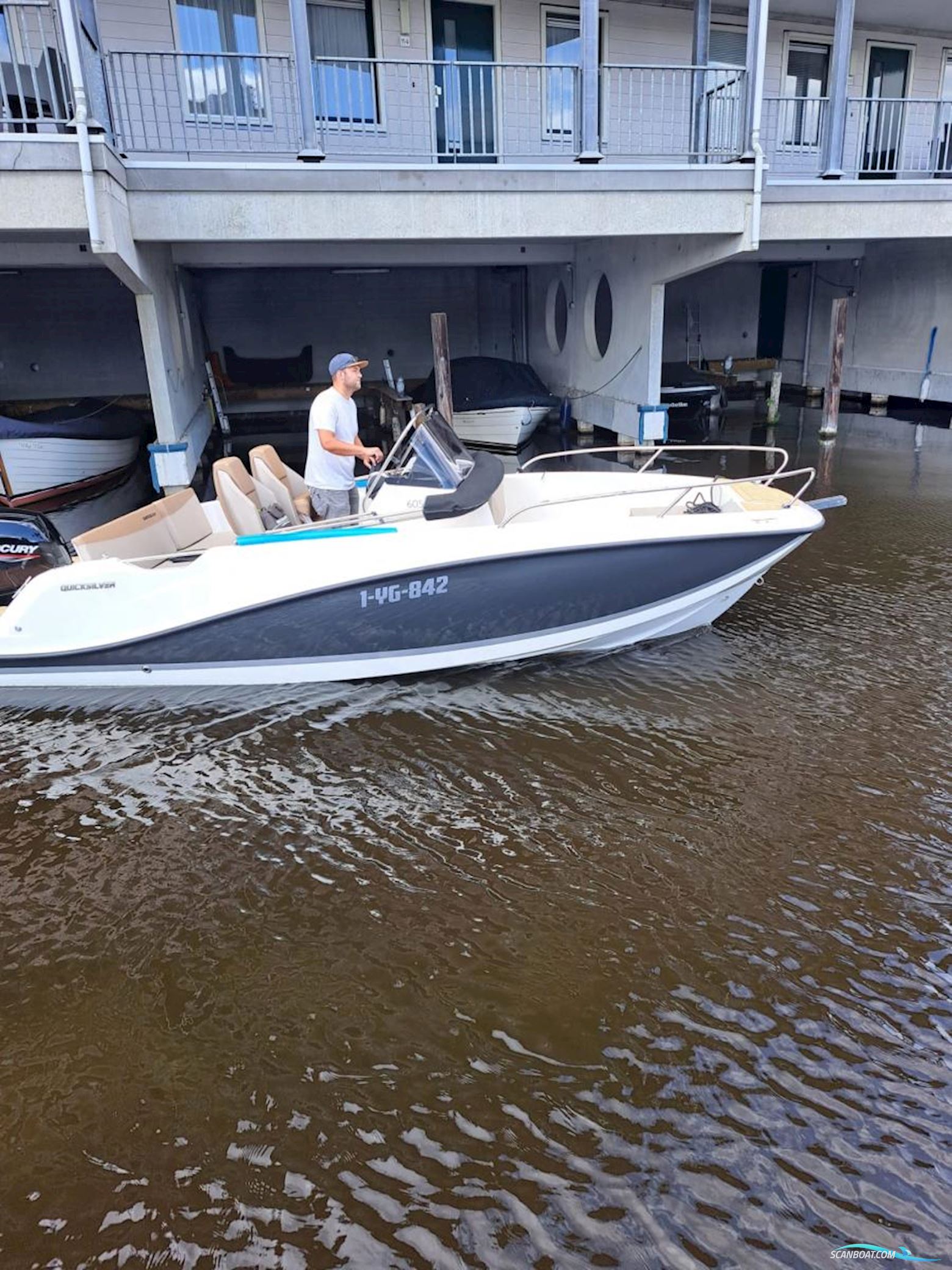 Quicksilver 605 Activ Open