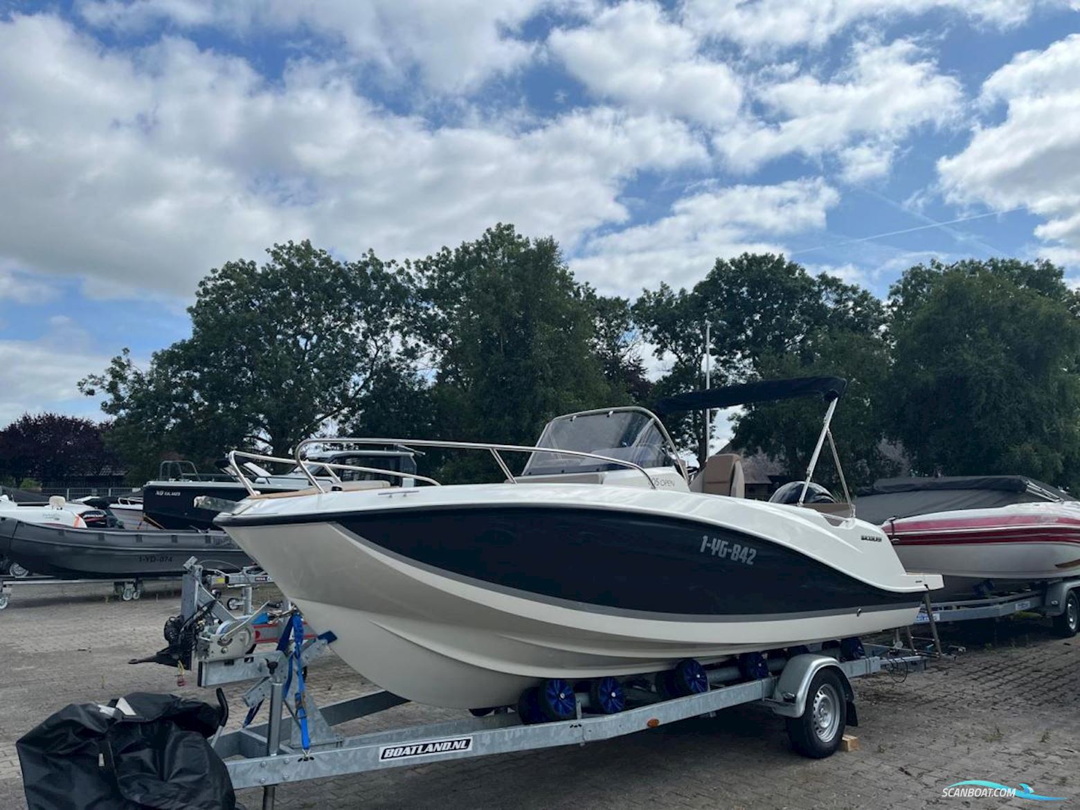 Quicksilver 605 Activ Open