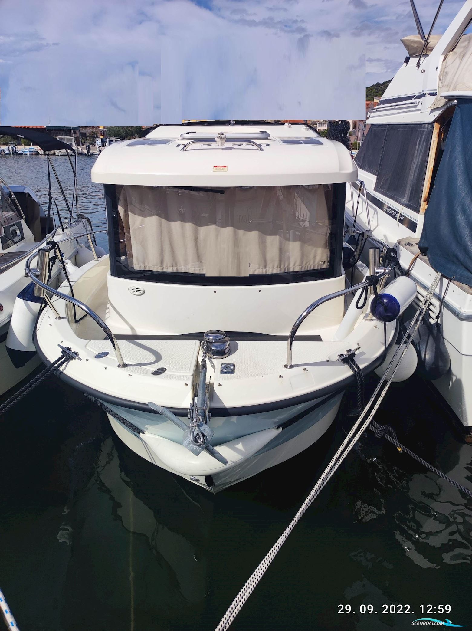 Quicksilver 605 Pilothouse Motorboten 2016, met Mercury motor, Kroatië