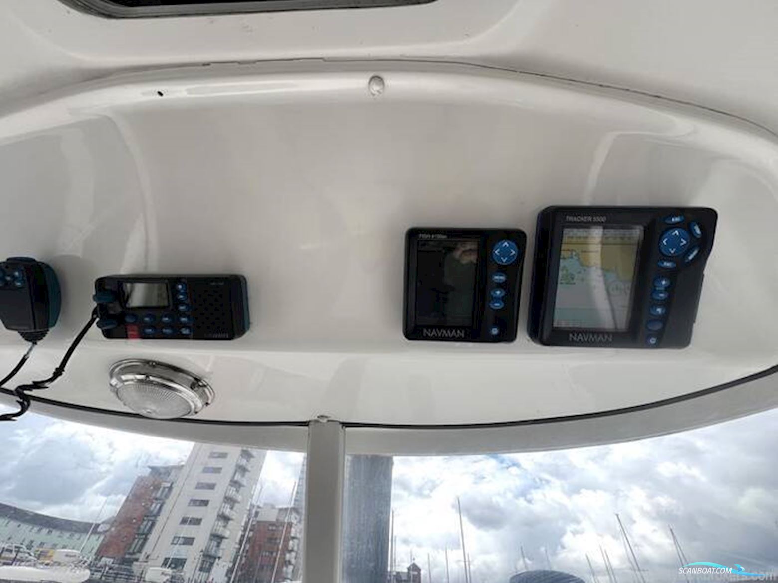 Quicksilver 640 Pilothouse
