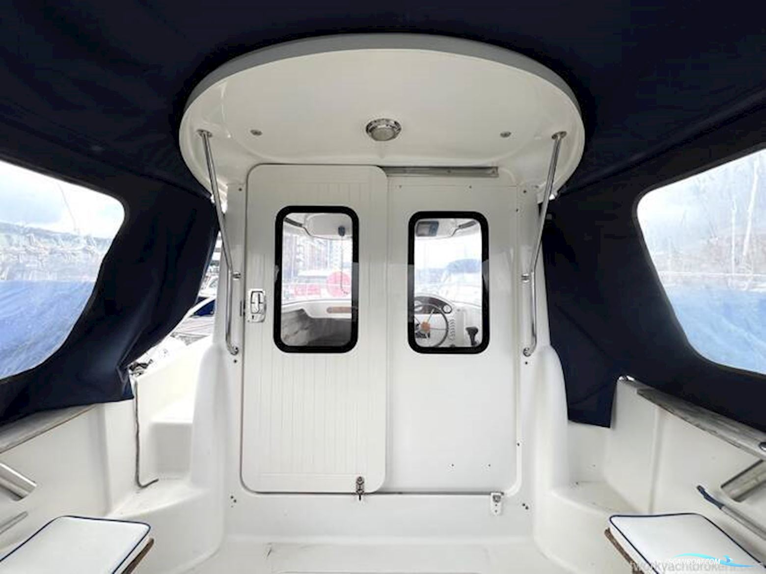 Quicksilver 640 Pilothouse