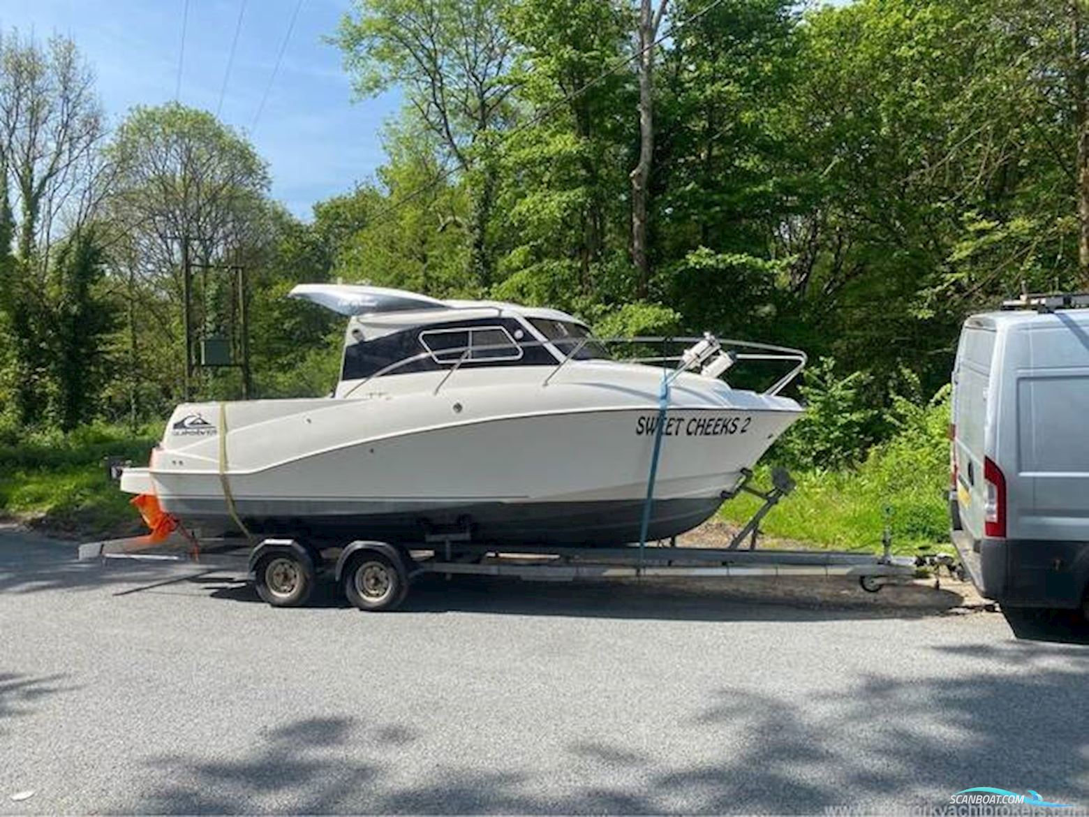 Quicksilver 640 Weekender