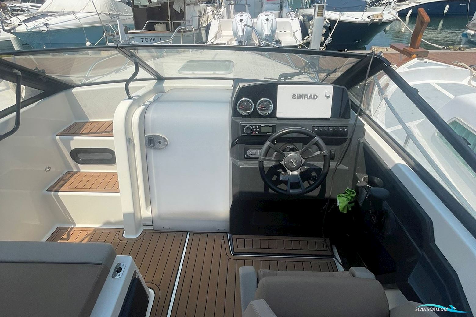 Quicksilver 675 Active Cruiser