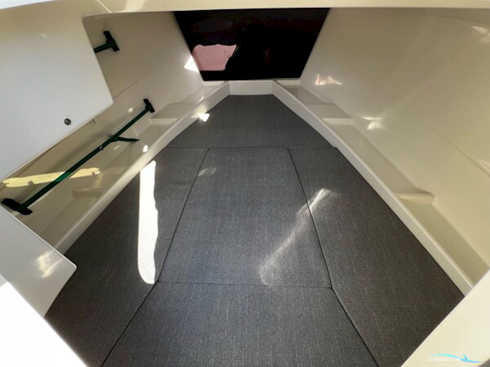 Quicksilver 675 Cruiser, Mercury F175 V6 Dts