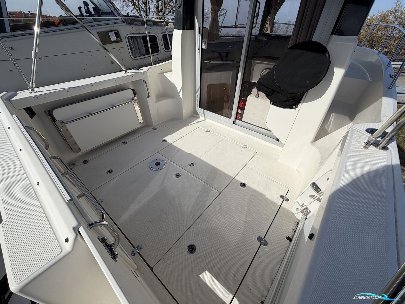 Quicksilver 675 Pilothouse