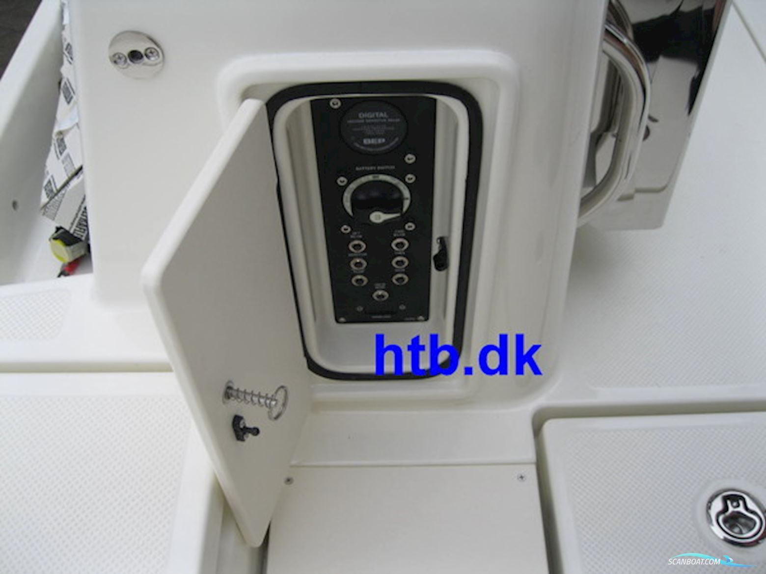 Quicksilver 705 Pilothouse m/Mercury F200 hk V6 
