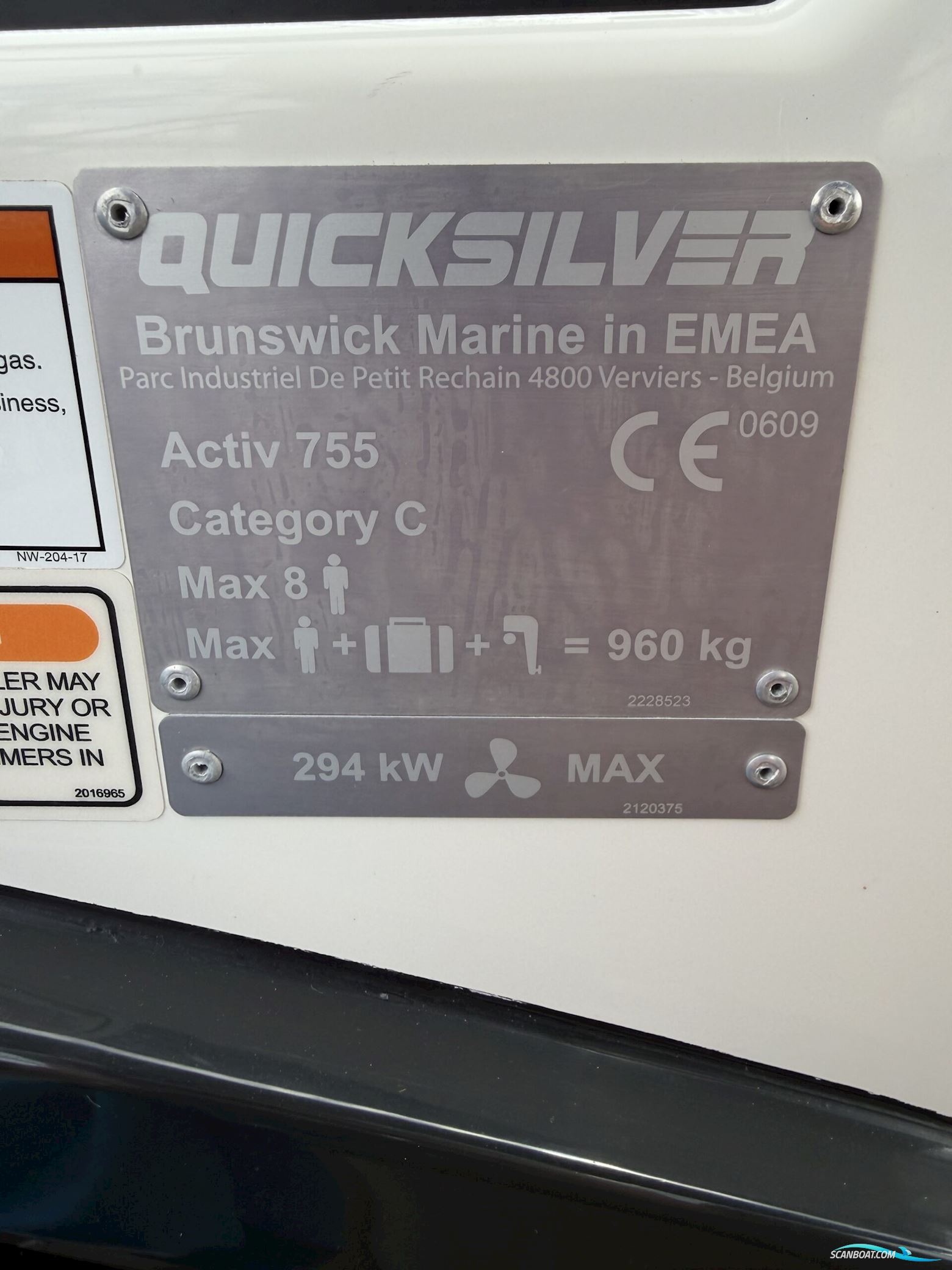 Quicksilver 755 Activ Cruiser, Nedsat