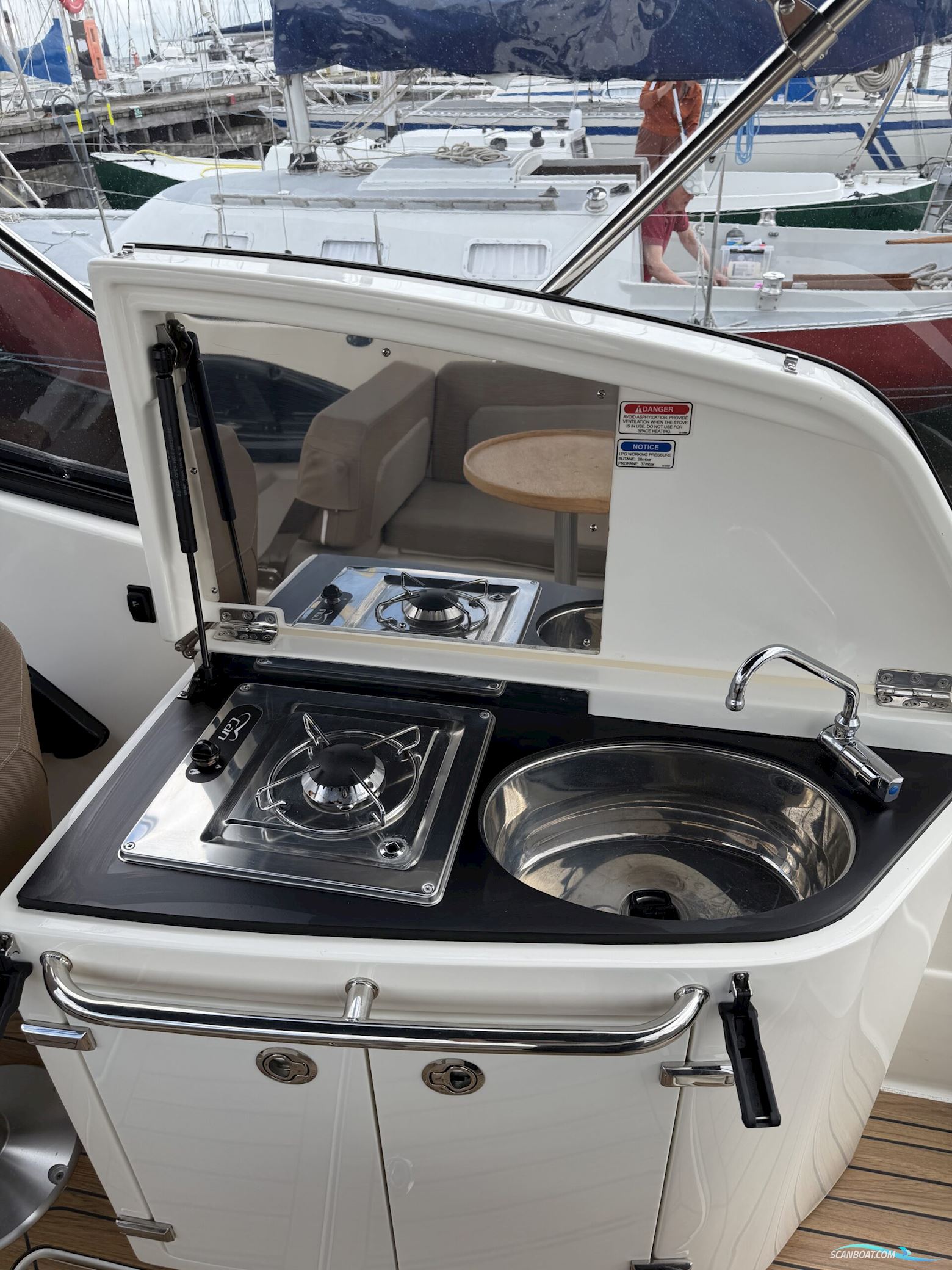 Quicksilver 755 Activ Cruiser, Nedsat