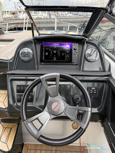 Quicksilver 755 Activ Cruiser, SOLGT Motorboten 2018, met Mercury motor, Denemarken