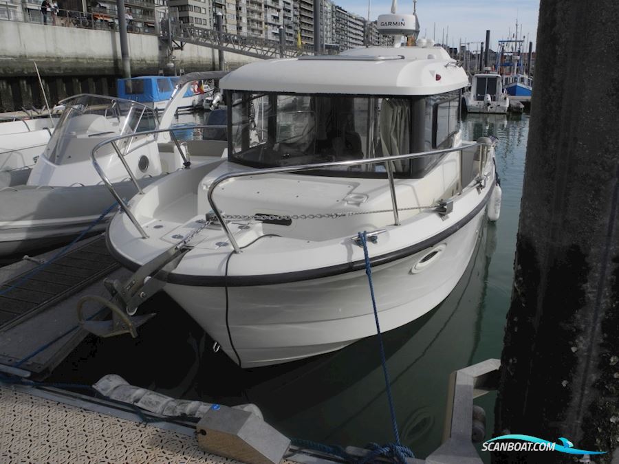 Quicksilver 755 Pilothouse
