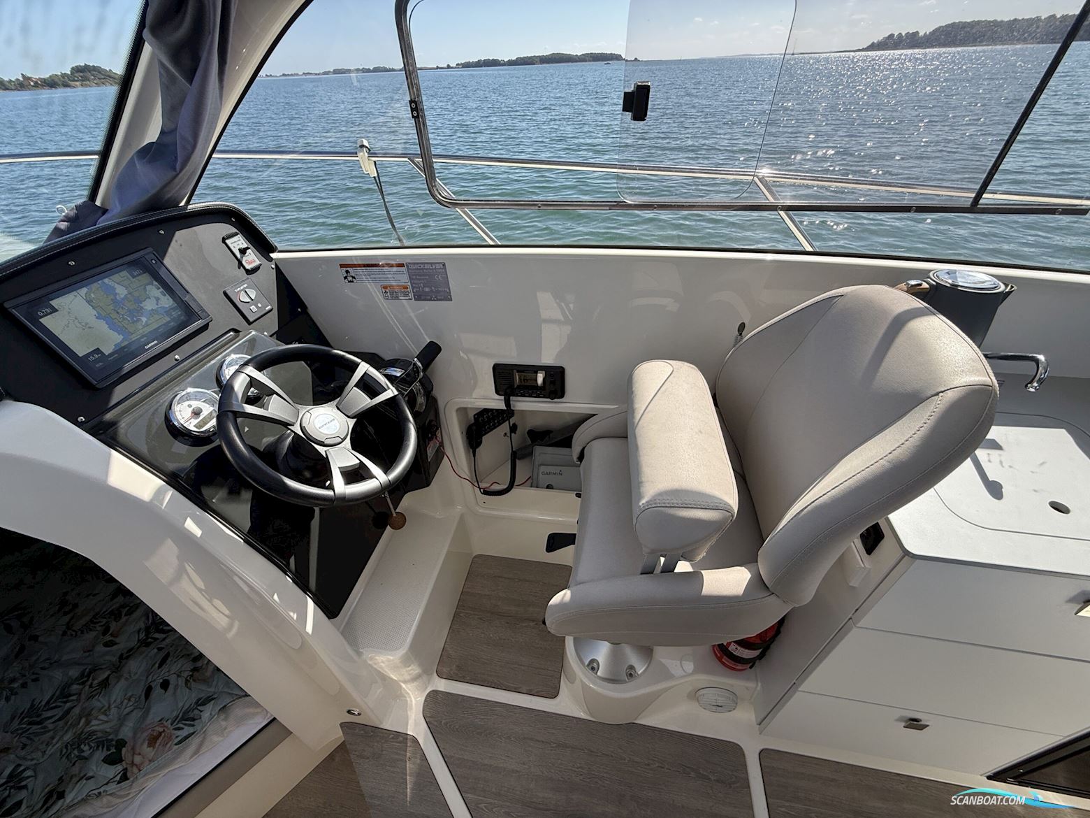 Quicksilver 755 Weekend med 250 hk Mercury V8