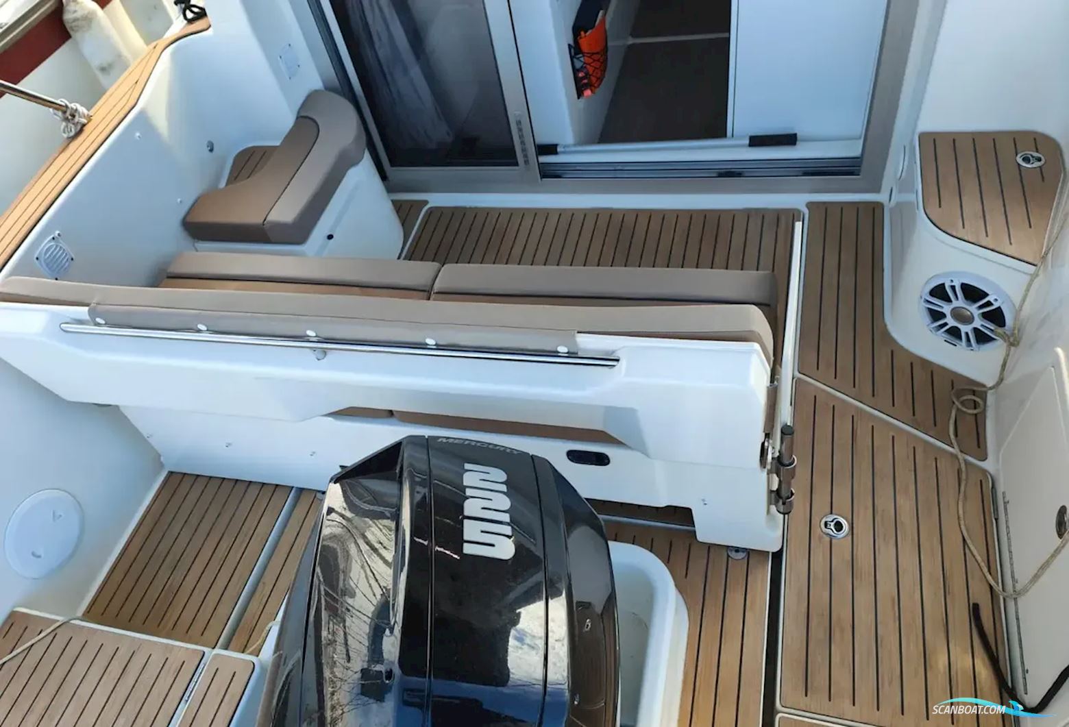 Quicksilver 755 Weekend