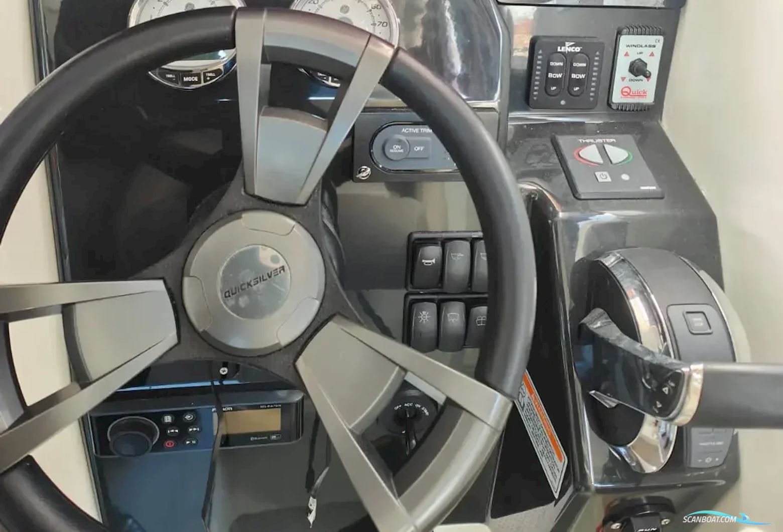 Quicksilver 755 Weekend