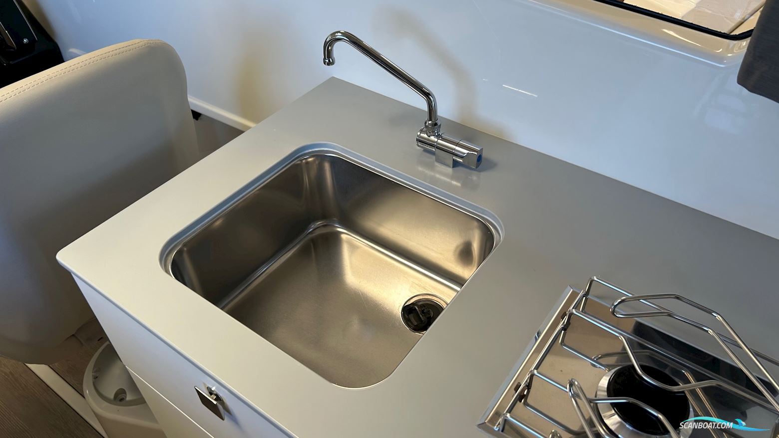 Quicksilver 755 Weekend