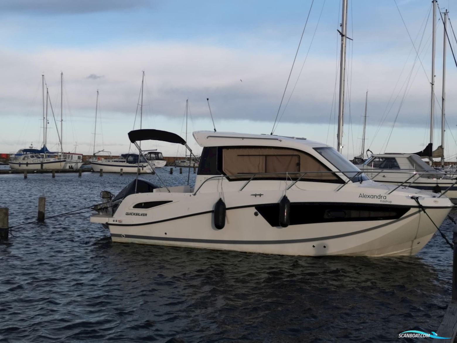 Quicksilver 755 Weekend