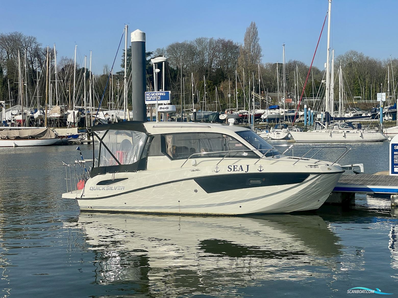 Quicksilver 755 Weekend