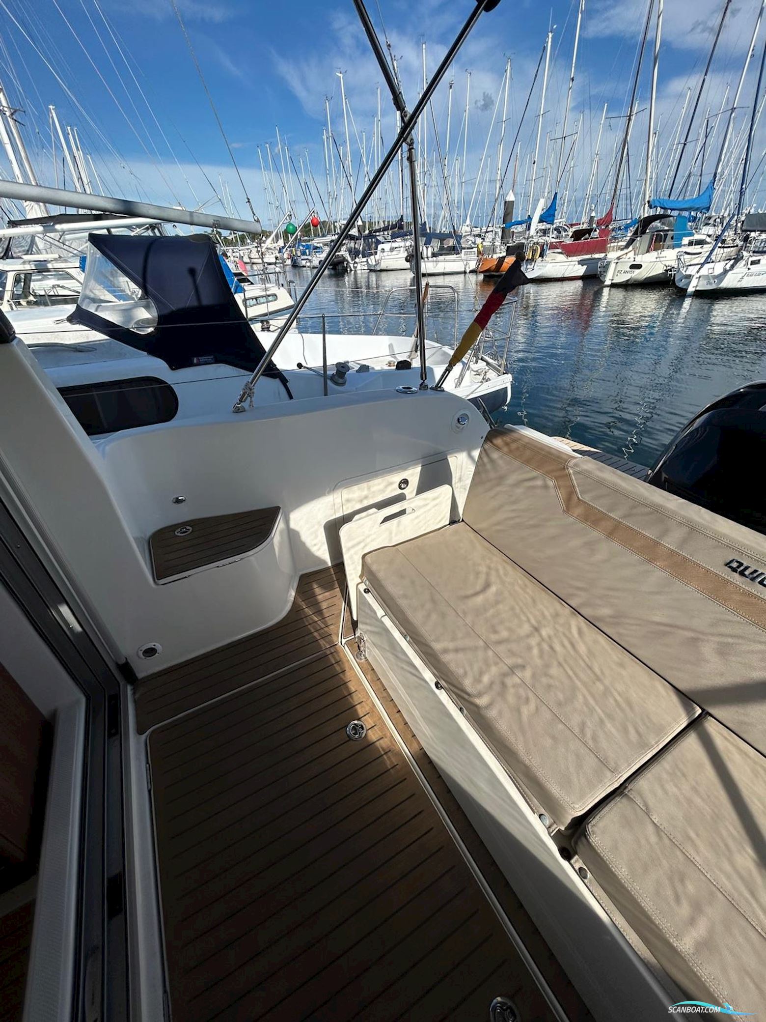 Quicksilver 755 Weekend