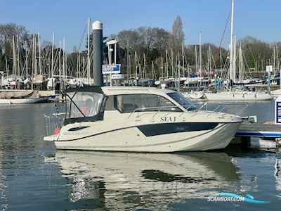 Quicksilver 755 Weekend Motorboten 2016, met Mercruiser motor, United Kingdom