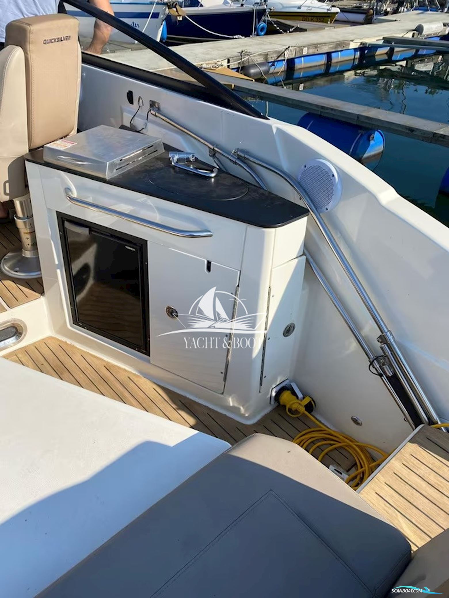 Quicksilver 805 Cruiser