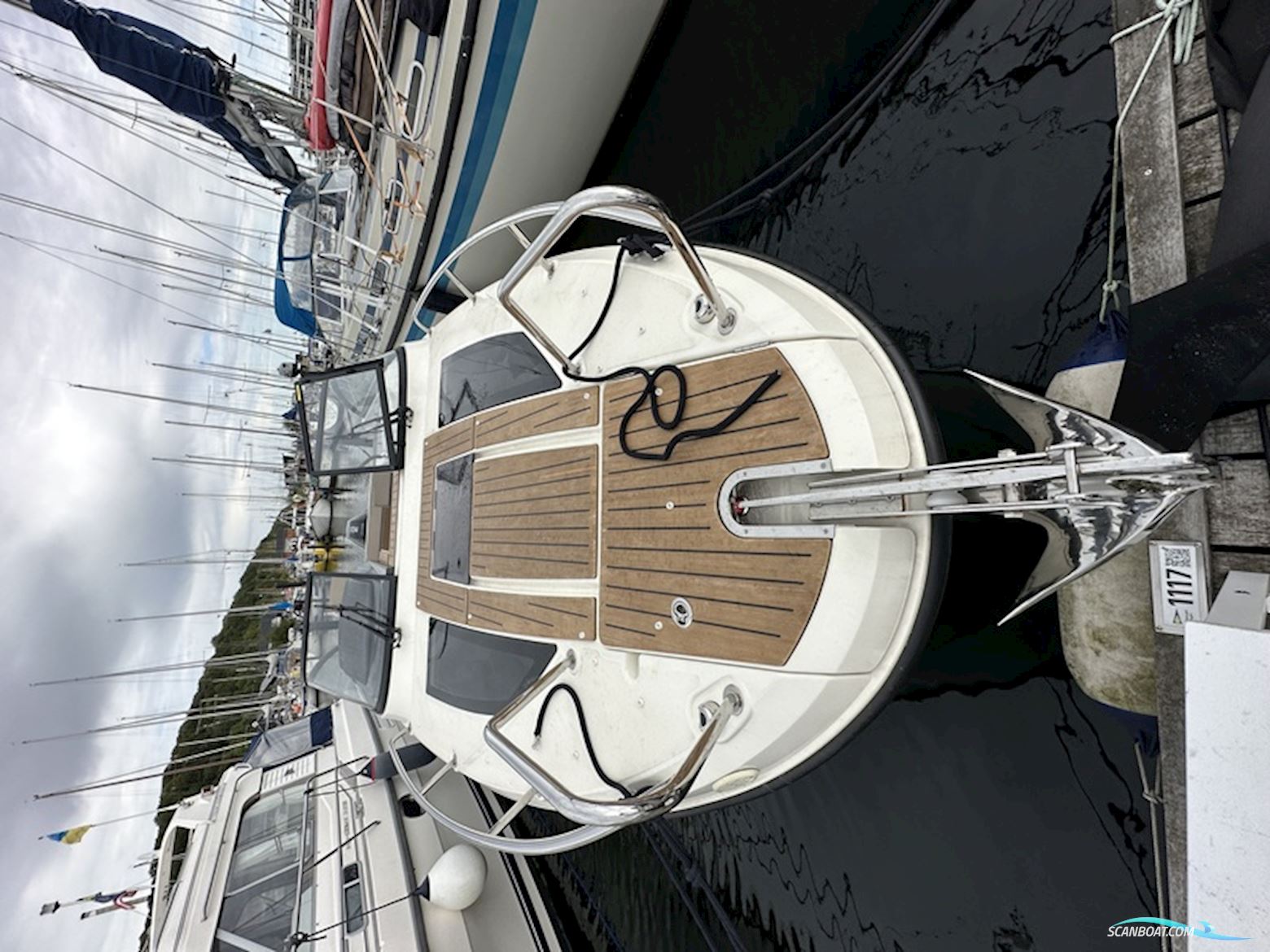 Quicksilver 805