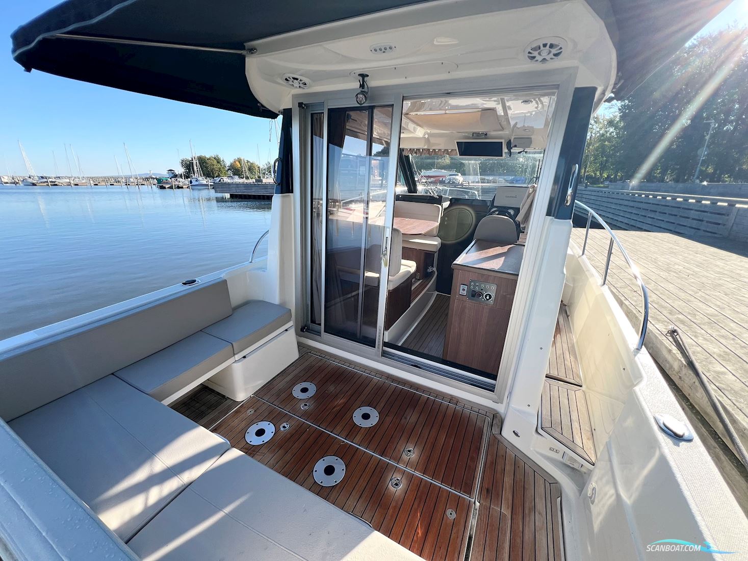 Quicksilver 855 Activ