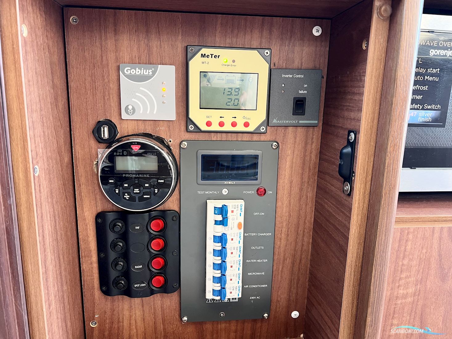 Quicksilver 855 Activ