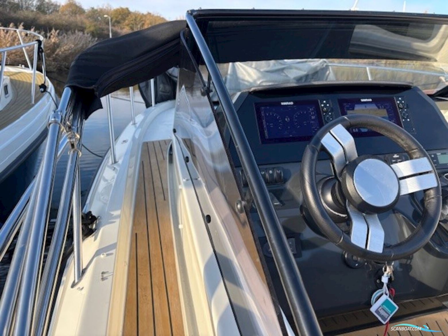 Quicksilver 875 Sundeck Active