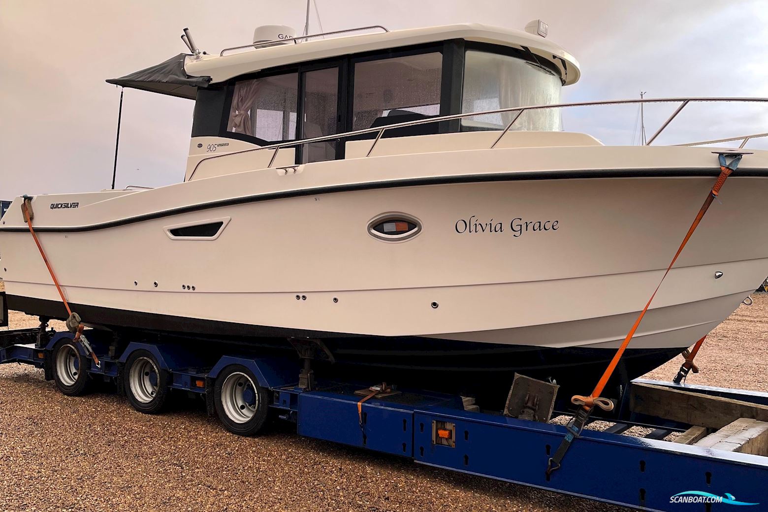 Quicksilver 905 Pilothouse