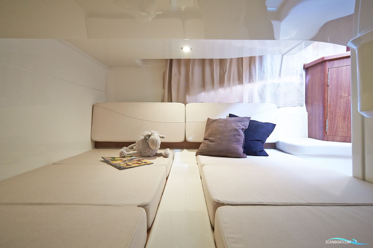 Quicksilver 905 Weekend