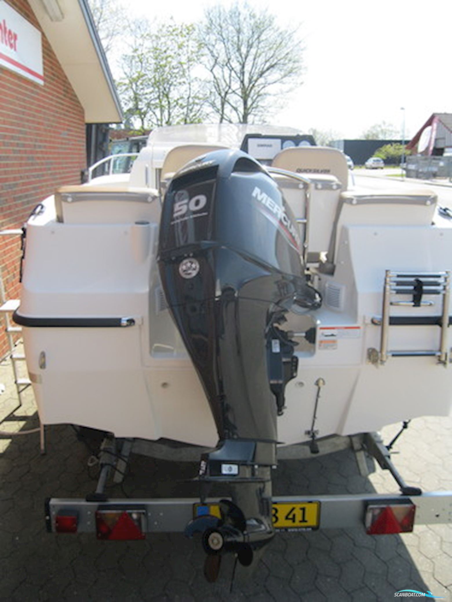 Quicksilver Activ 455 Cabin m/Mercury F50 hk EFI 4-takt og Brenderup trailer
