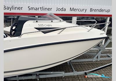 Quicksilver Activ 505 Cabin Med 100 hk Mercury-Efi 4 Takt CT 2,1L og 1300 kg Brenderup Bådtrailer Motorboten 2022, met Mercury motor, Denemarken